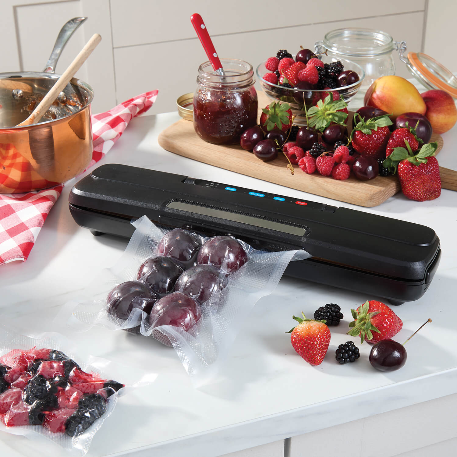 Vacuum Bag Sealer with Cutting Tool & Bags